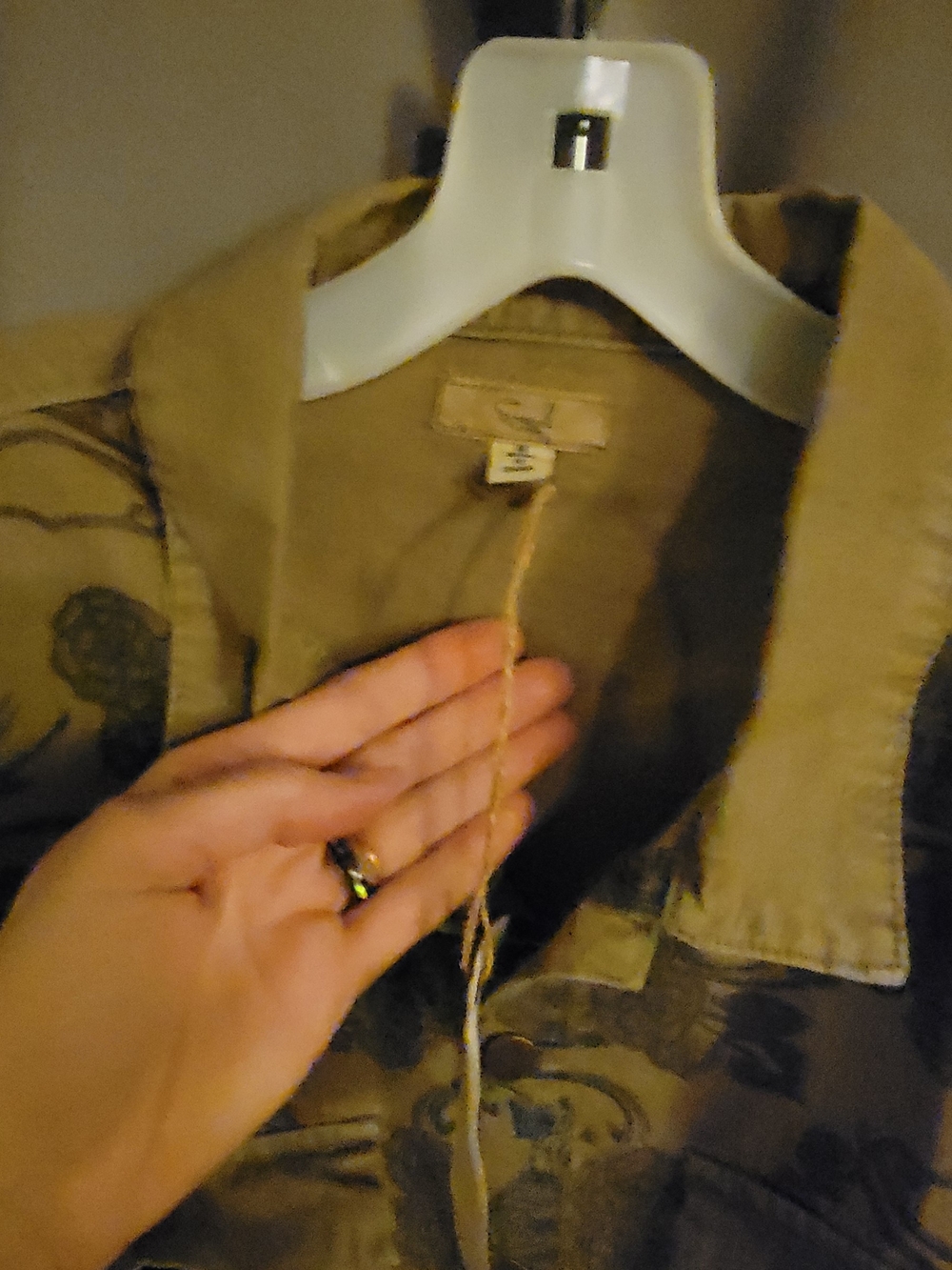 Easel Utility Drawstring Jacket in Tan with Subtle Print - Picture 5 of 11